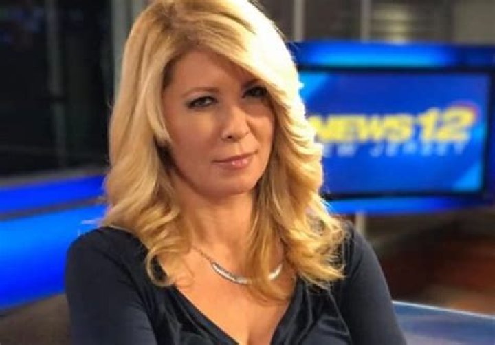 Roxanne Evans Bio, News 12, Age, Family, Husband, Height, Net Worth, Salary