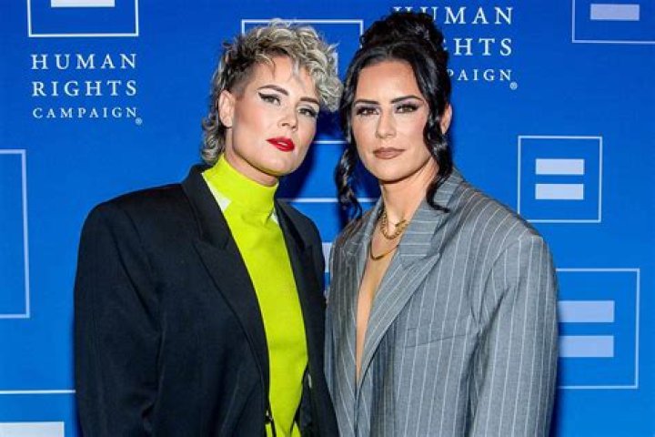 Sophia Bush’s Dating History: Chad Michael Murray, Ashlyn Harris, and More