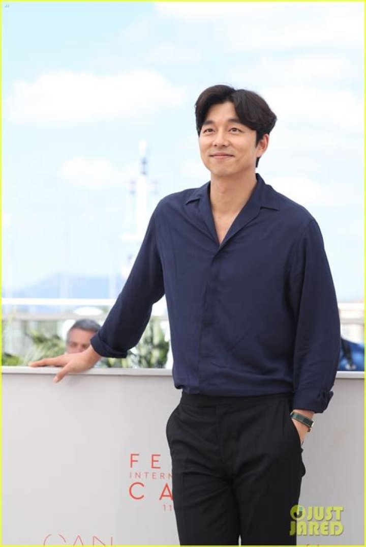 'Squid Game' Fans Want Gong Yoo to Slap Them in Real Life - Read the Reaction Tweets!