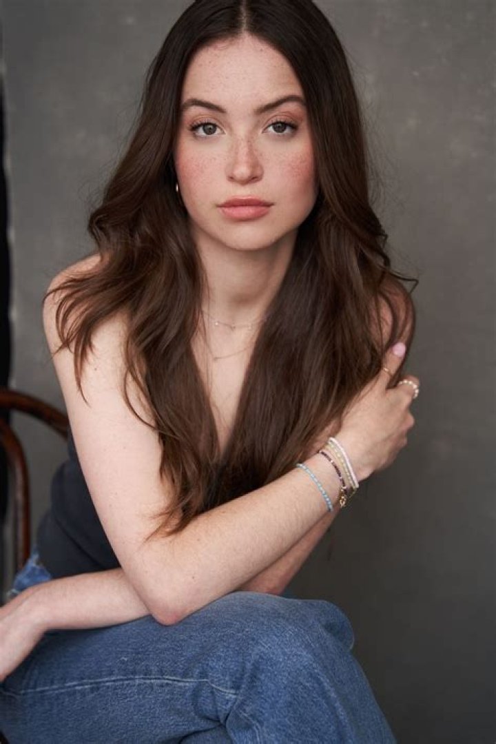 Stella Gregg Wikipedia: Who Is She? Explore Jennifer Grey's Daughter Wiki And Age