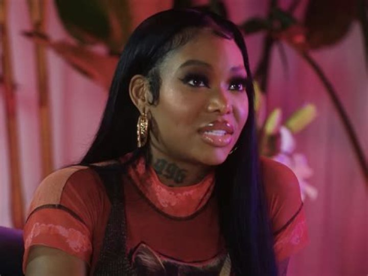 Summer Walker Questions Yung Miami Saying She Like 'Golden Shower'