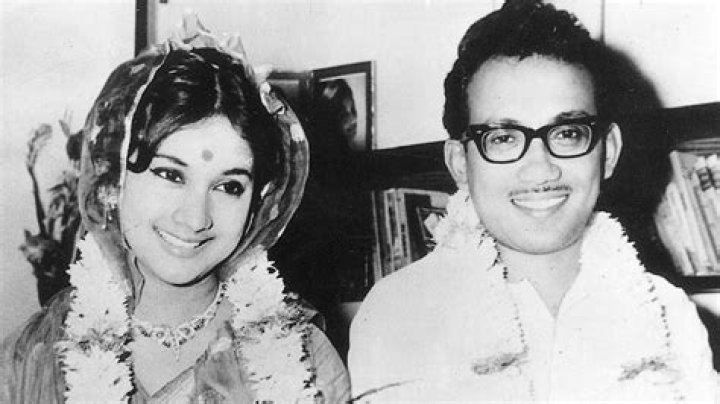 Tarun Majumdar Wife Sandhya Roy: Who Is She? Age Difference And Kids - How Did He Die?