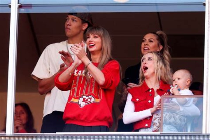 Taylor Swift & Brittany Mahomes: Inside Their Friendship Amid the Singer’s Romance With Travis Kelce