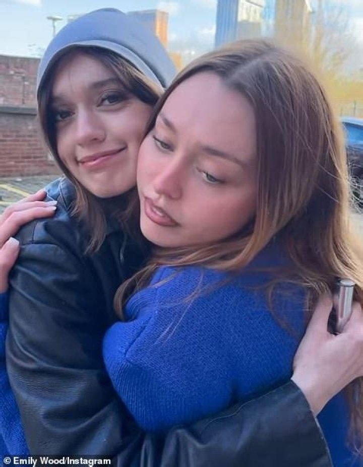 Teen Mom Chelsea Houska’s lookalike sister Emily shares rare selfie as fans think the pair ‘could be twins’