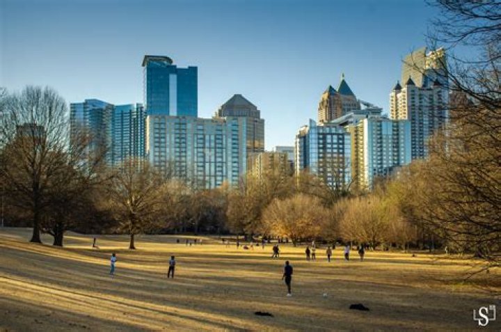 Tender-Hearted Singer Songwriter’ MUTILATED’ Walking Dog, Atlanta’s Piedmont Park – Crime Online