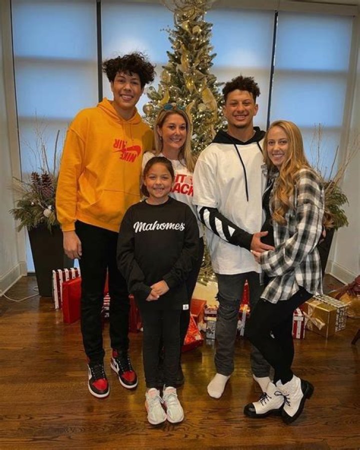 The Story of Patrick Mahomes Family: Wife, Kid, Siblings, Parents