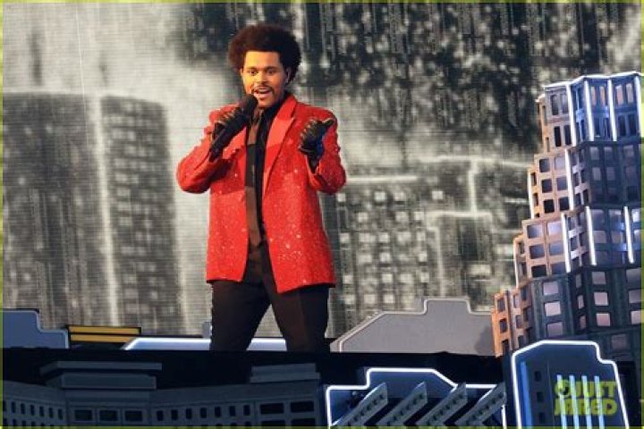 The Weeknd Goes Unrecognizable as Don Vito Corleone from ‘The Godfather’ on Halloween!