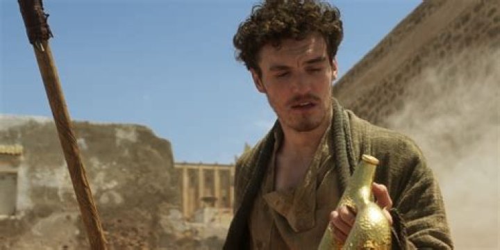 ‘The Wheel of Time’ Stars Open Up About Sex Scenes, Core Friendships, and Season 2’s New Mat Cauthon