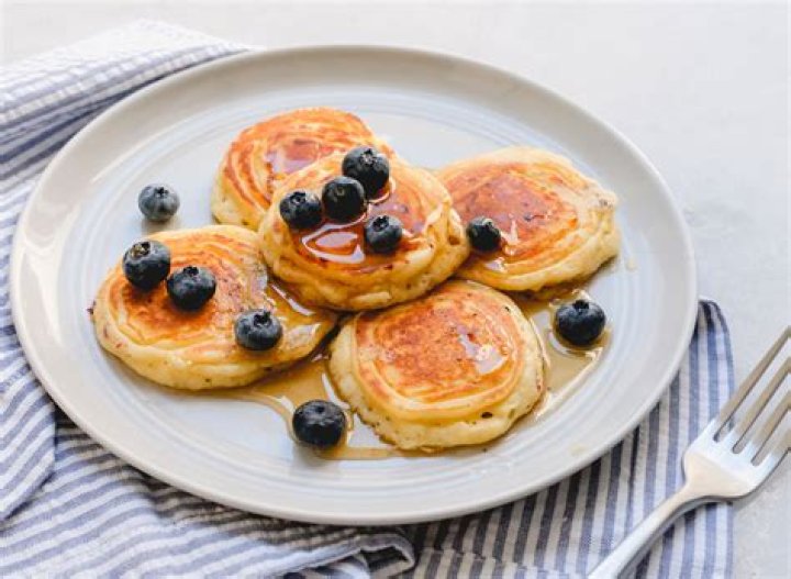 This Nifty Trick Will Make Perfect Pancakes Every Time — Eat This Not That