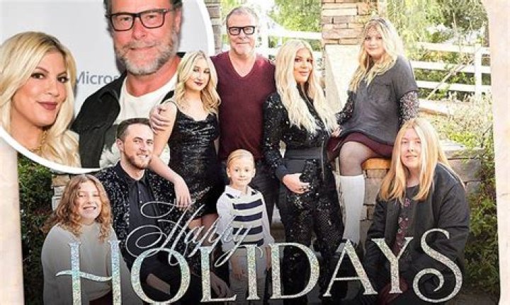 Tori Spelling and Dean McDermott put on a united front for their holiday family card