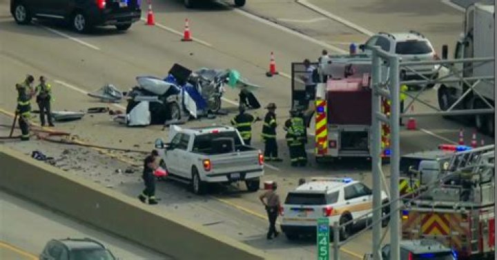 Tri-State Tollway crash: 1 killed after 2 semis crash on I-294 south of I-55; SB lanes blocked