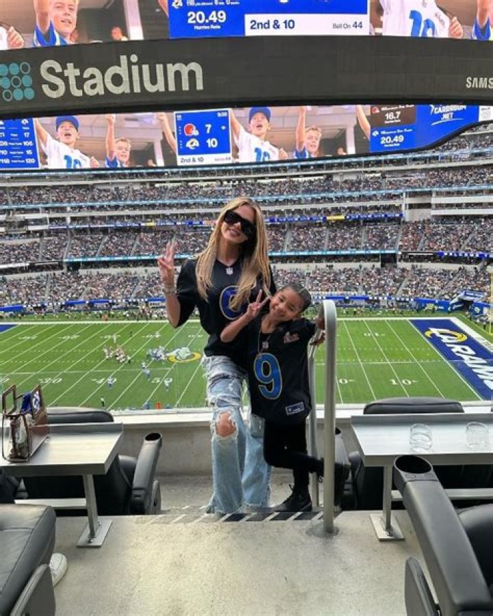 TRUE THOMPSON ATTENDS FIRST FOOTBALL GAME WITH MOM, KHLOE