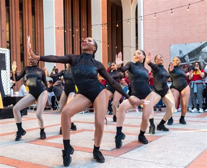 USC's Black Majorette Squad Performs On 'Jennifer Hudson' Show