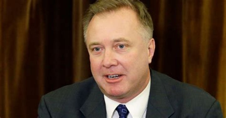 Washington state Sen. Doug Ericksen dies after COVID battle at age 52