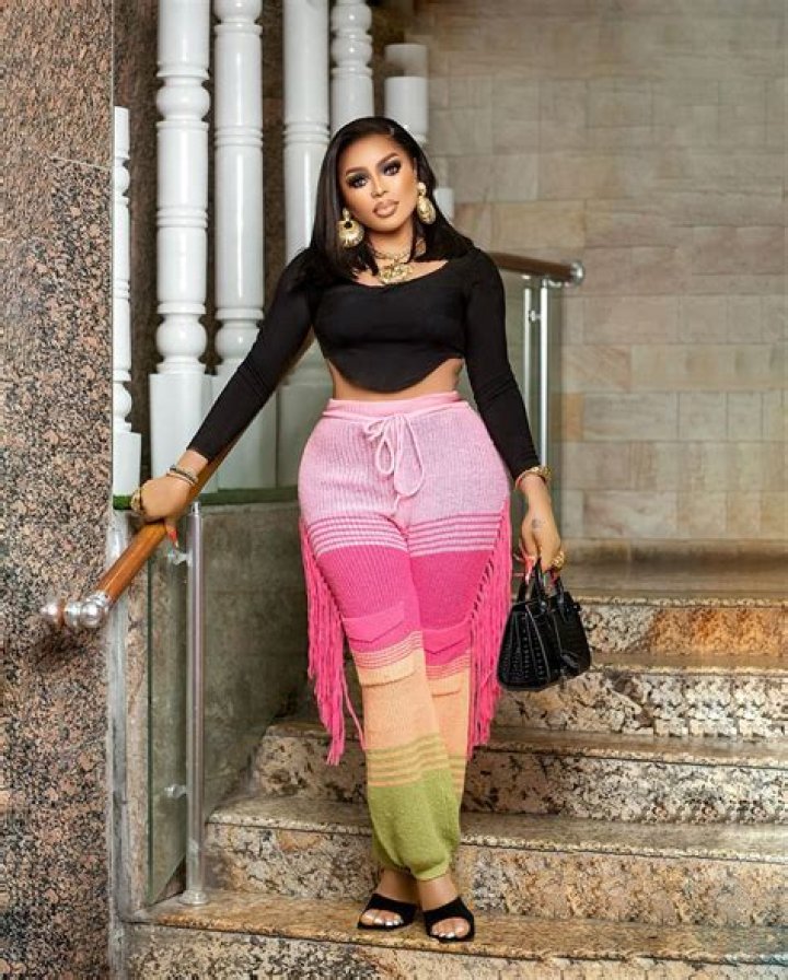 “We Cover Wiz With The Blood Of Jesus” – Netizens Pray As Bobrisky Reiterates Crush On WizKid