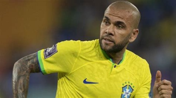 What Happened To Brazilian Footballer Dani Alves Hair: Is He Bald Now? Health Update