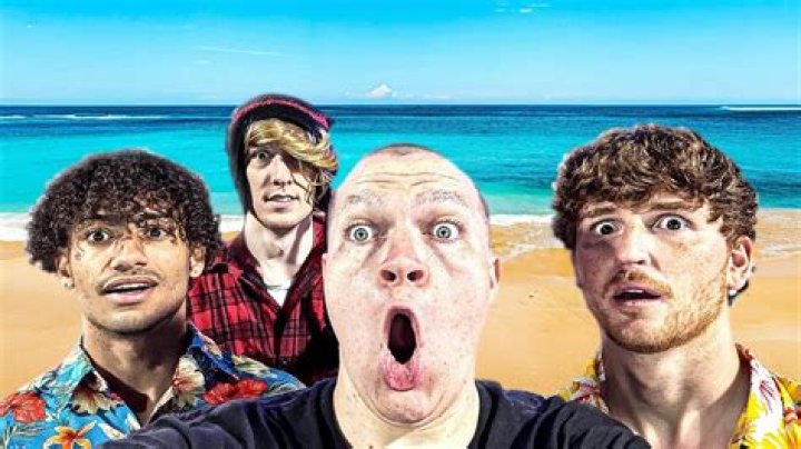 What Happened To KreekCraft Hair And Why Did He Go Bald? Meet His Wife