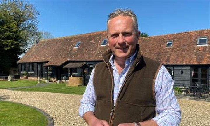 What Is Jules Hudson Net Worth 2022 As Escape to the Country Host? Meet The Archaeologist Wife Tania Fitzgerald