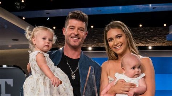What Is Known About Robin Thicke Family