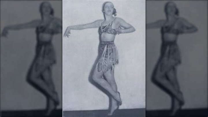What It Was Like Being A Burlesque Dancer In 1920s America