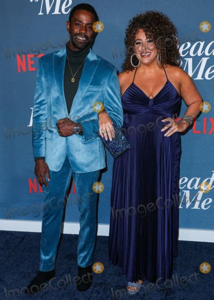 Who Is Diana Maria Riva Husband Mike Smith? Their Family And Net Worth 2022