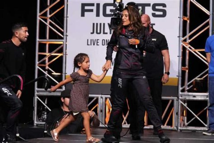 Who Is Julianna Pena Husband Luis Alejandre? Daughter And Net Worth