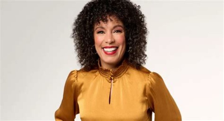 Who Is QVC Host Kristine Zell? All Details We Know About The Reporter And Host - Is She Living