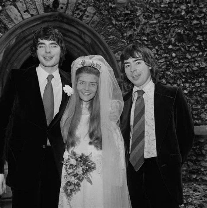 Who Is Sarah Brightman Married To Now? Husband 2022 - Why Can't She Have Children? Here Is What We Know