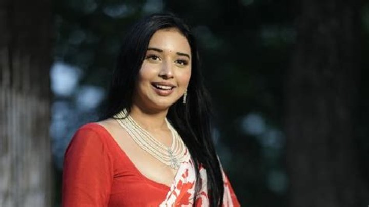 Who Is Tanya Burr Mysterious Boyfriend In 2022? Youtuber Shares Pregnancy With New Partner￼