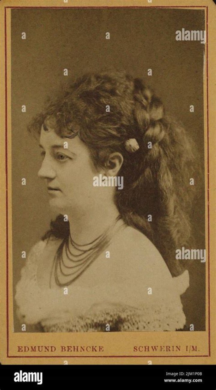 Who Killed Museum Owner Bernard von Bredow And His Daughter Lydia? More