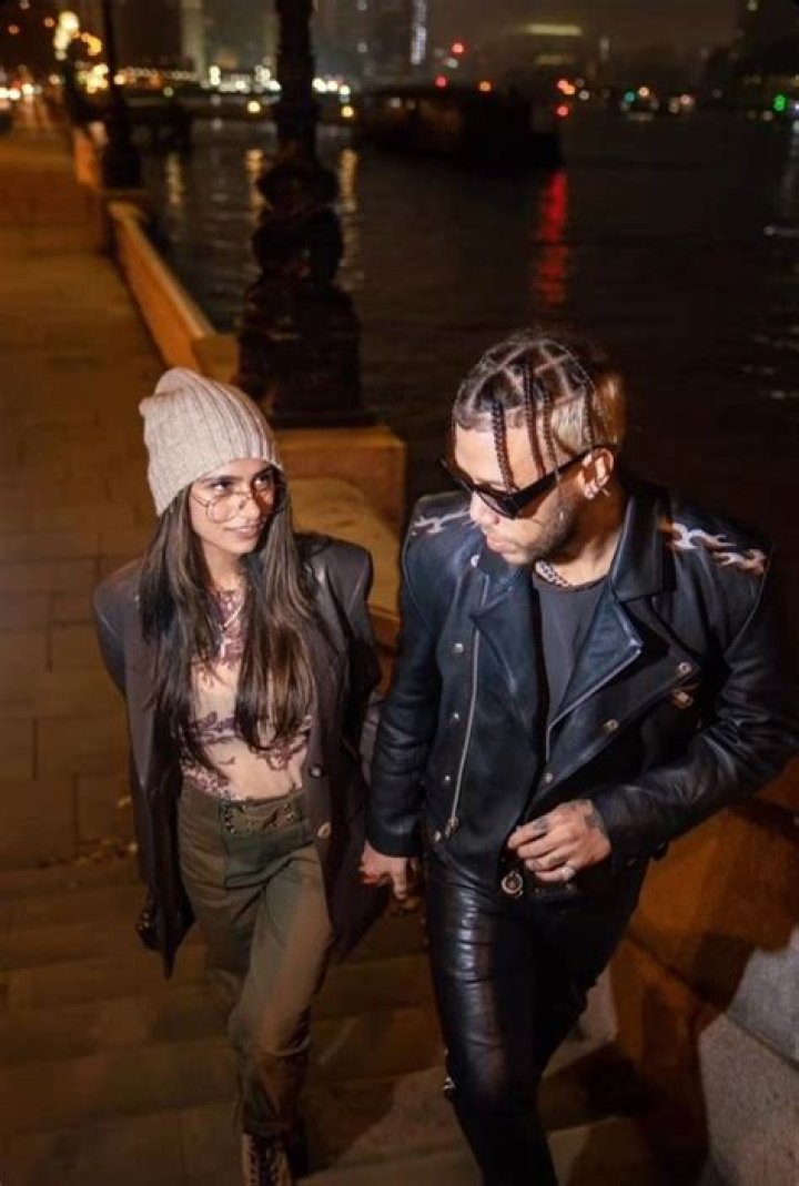 Why did Mia Khalifa and her husband break up?