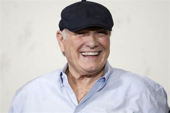 Why Is Terry Bradshaw Wearing A Hat? Surgery Update, What Happened To Him?