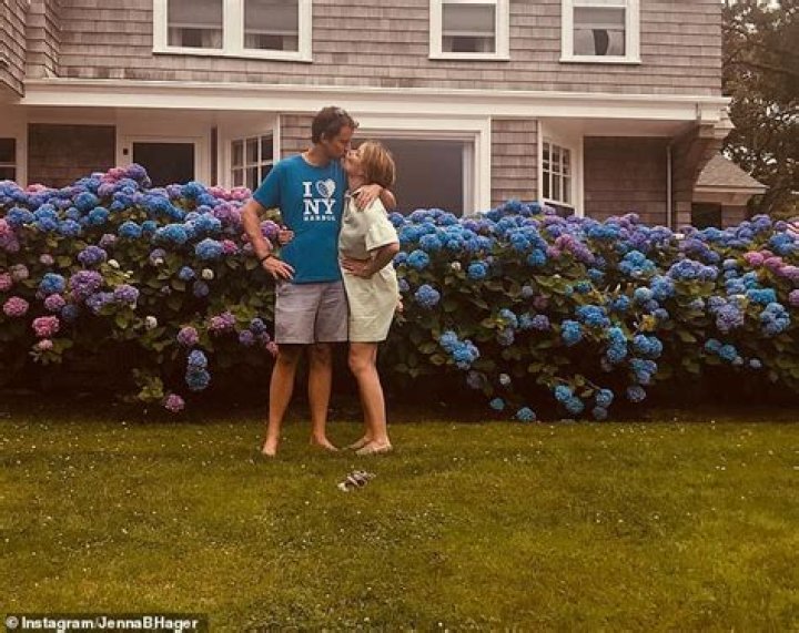 Why Jenna Bush Hager's Daughter Was Majorly Jealous Of Ben & Erin Napier's House