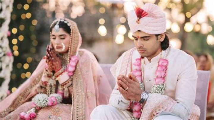 Wife Mor, Net Worth, Sister, Height, Religion, Wedding