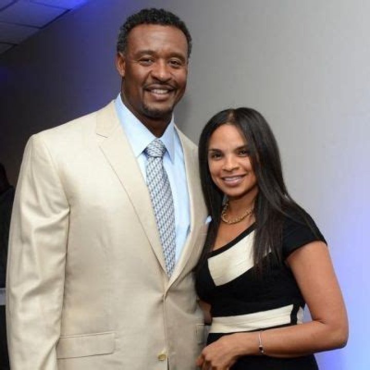 Willie Mcginest Wife: Is He Married To His Long-Term Girlfriend Gloriana Clark?