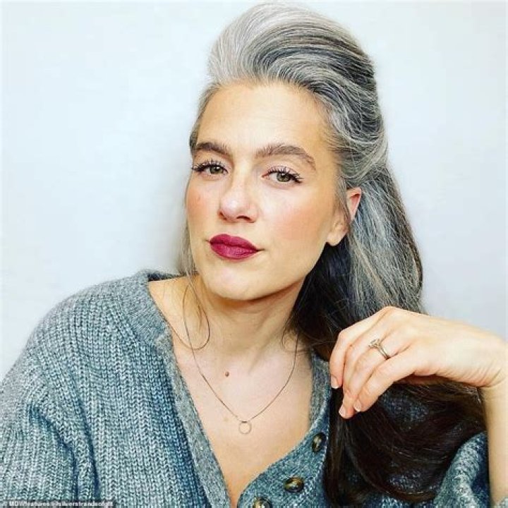 Woman becomes an Instagram star by finally flaunting her natural gray locks