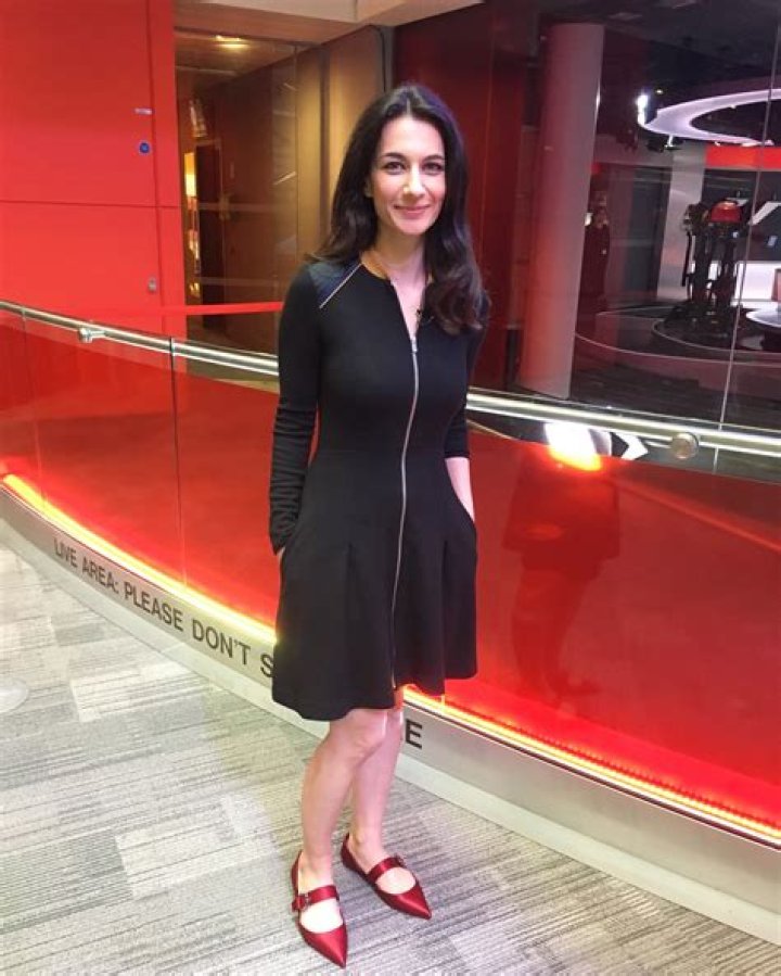 Yalda Hakim Height, Weight, Net Worth, Age, Birthday, Wikipedia, Who, Nationality, Biography